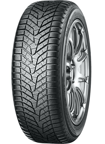 YOKOHAMA 245/40R18 97W V905